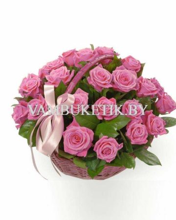 25 роз в корзинке