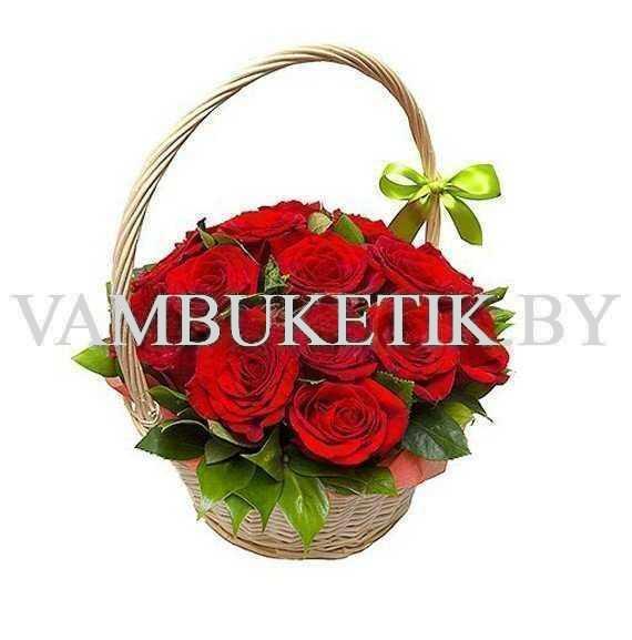 11 роз в корзинке